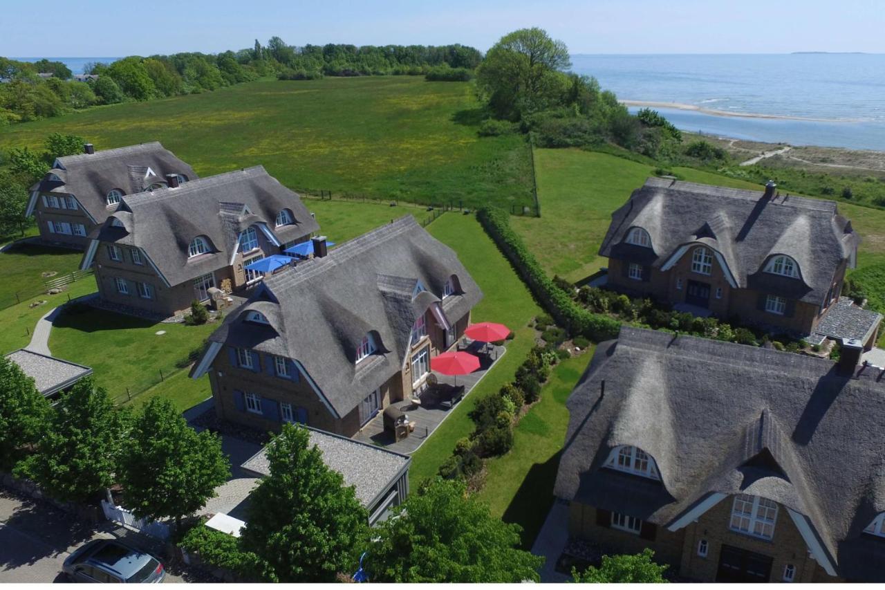 Strandhaus Buskam Im Moenchgut Auf Ruegen Lobbe Ngoại thất bức ảnh